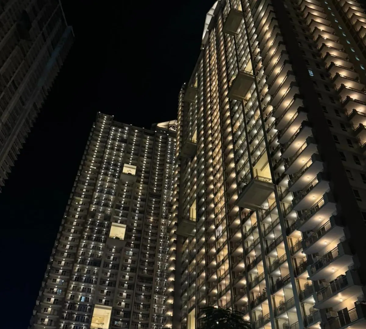 Aparthotel Prisma Residences By La Casa Staycation Pasig City